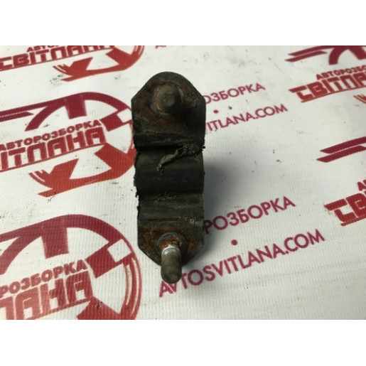 Втулка переднего стабилизатора наружная Fiat Doblo 2006- 51744226